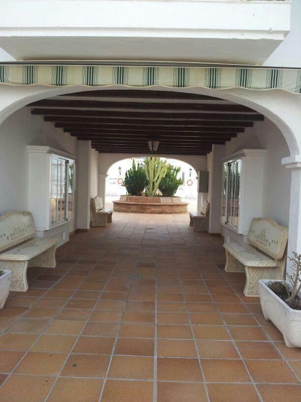 Puerto De La Duquesa Beach Apartment Castillo de Sabinillas エクステリア 写真