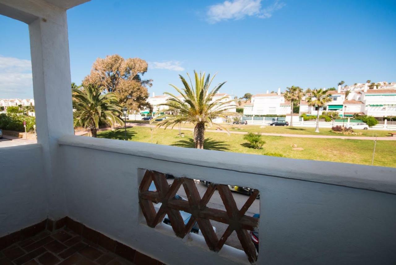 Puerto De La Duquesa Beach Apartment Castillo de Sabinillas エクステリア 写真