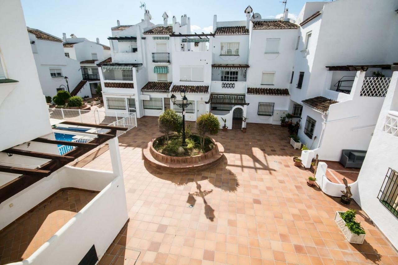 Puerto De La Duquesa Beach Apartment Castillo de Sabinillas エクステリア 写真